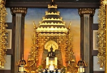 日泰寺のご本尊様 タイ国王からの頂きました