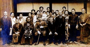 昭和12年1937年からの日中戦争中に撮影された写真 日中戦争～アジア太平洋戦争昭和16年1941年から昭和20年1945年では、多数の檀家様や檀家様の後継者が亡くなりました