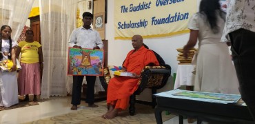 年齢はわかりませんが丁寧に描かれた絵を持っています