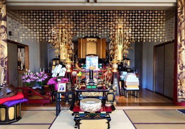 厨子の中にご本尊様は不在です