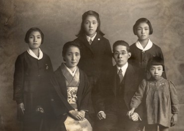 昭和18年1943年冬 久野芳隆教授ご家族